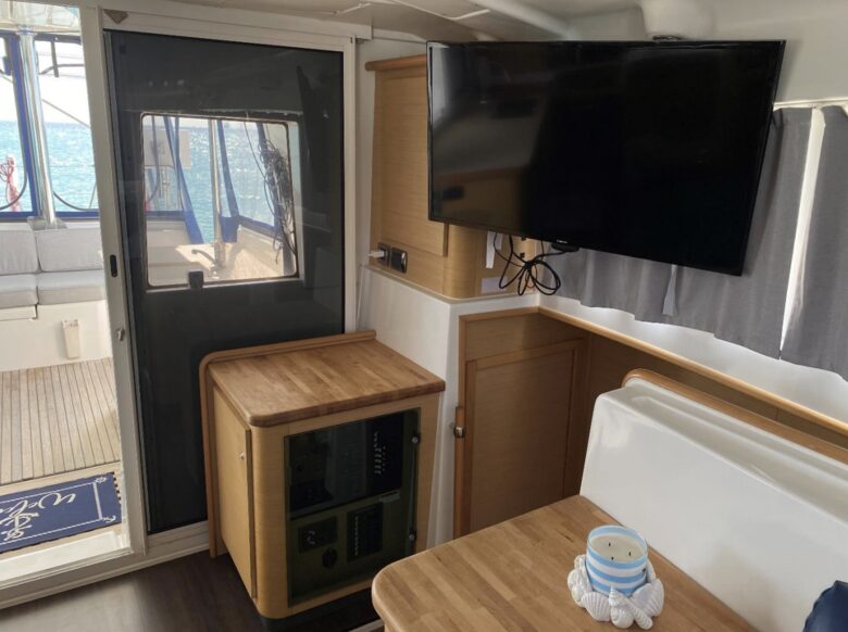 Lagoon 440 Owner's Edition Catamaran | Sails from Charleston - Charleston, South Carolina