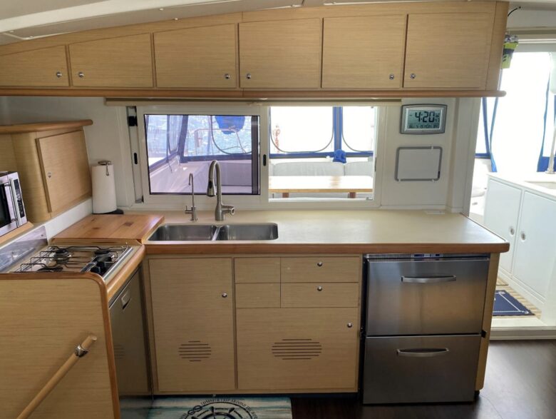 Lagoon 440 Owner's Edition Catamaran | Sails from Charleston - Charleston, South Carolina