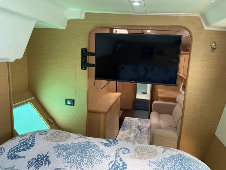 Lagoon 440 Owner's Edition Catamaran | Sails from Charleston - Charleston, South Carolina