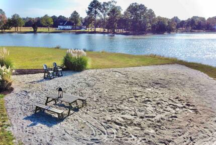 The Chesapeake Haven | 5-Acre Private Beach Getaway - Gloucester County, Virginia