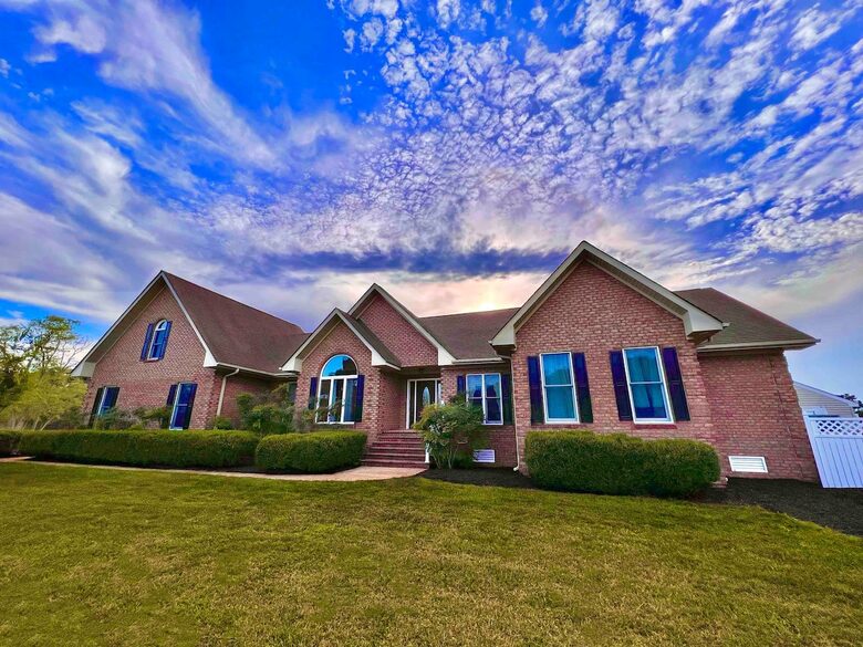 The Chesapeake Haven | 5-Acre Private Beach Getaway - Gloucester County, Virginia