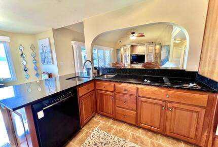 The Chesapeake Haven | 5-Acre Private Beach Getaway - Gloucester County, Virginia