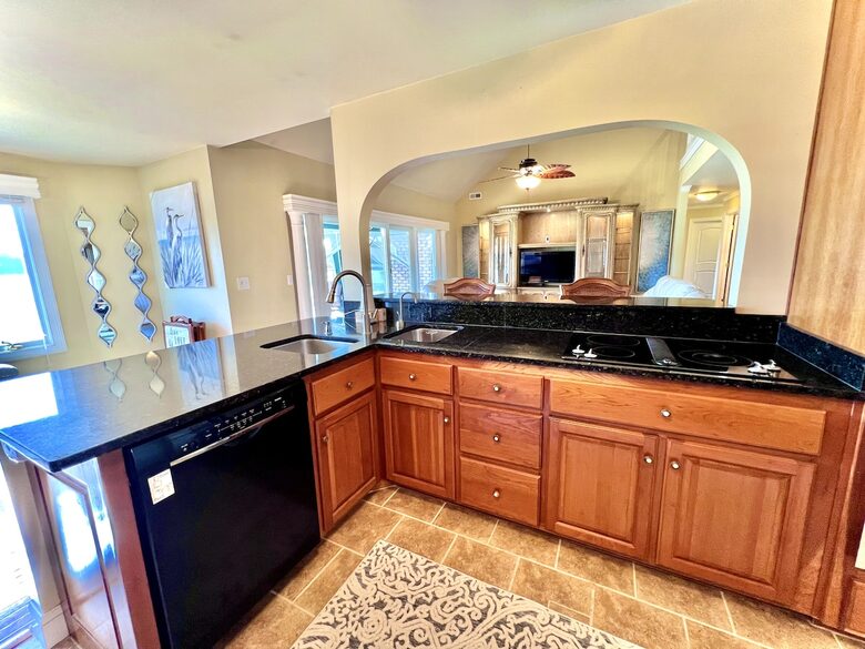 The Chesapeake Haven | 5-Acre Private Beach Getaway - Gloucester County, Virginia