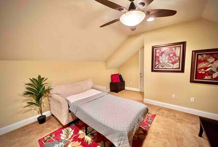 The Chesapeake Haven | 5-Acre Private Beach Getaway - Gloucester County, Virginia