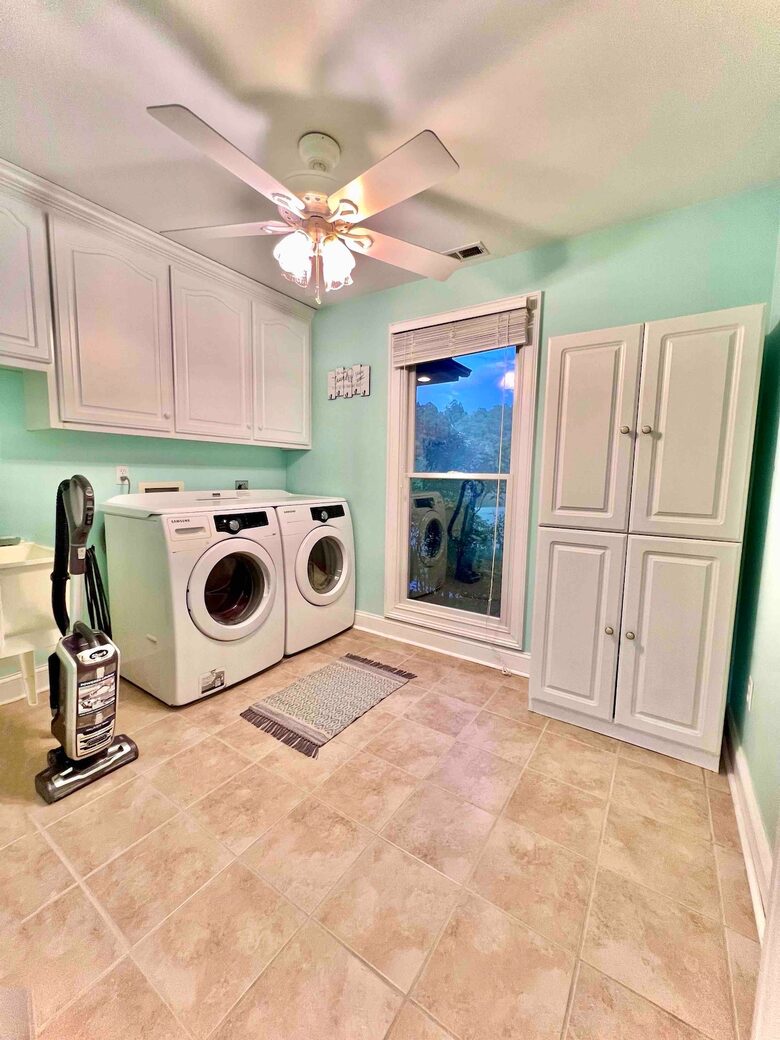 The Chesapeake Haven | 5-Acre Private Beach Getaway - Gloucester County, Virginia