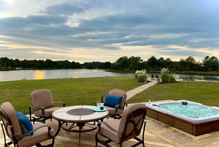 The Chesapeake Haven | 5-Acre Private Beach Getaway - Gloucester County, Virginia