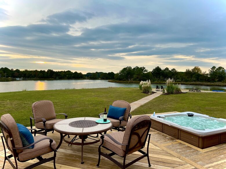 The Chesapeake Haven | 5-Acre Private Beach Getaway - Gloucester County, Virginia