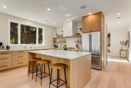 Bright Coastal Getaway Near the Ocean - Manzanita, Oregon