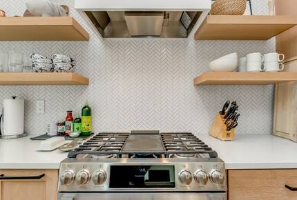 Bright Coastal Getaway Near the Ocean - Manzanita, Oregon