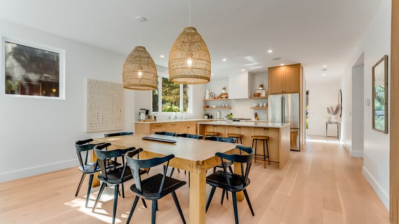 Bright Coastal Getaway Near the Ocean - Manzanita, Oregon