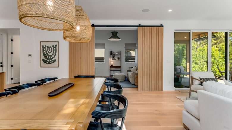 Bright Coastal Getaway Near the Ocean - Manzanita, Oregon