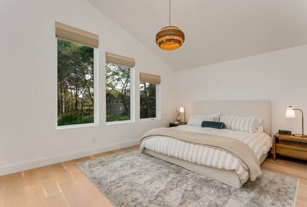 Bright Coastal Getaway Near the Ocean - Manzanita, Oregon