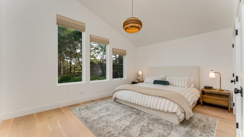 Bright Coastal Getaway Near the Ocean - Manzanita, Oregon