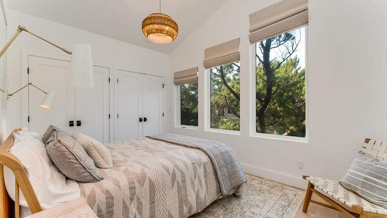 Bright Coastal Getaway Near the Ocean - Manzanita, Oregon