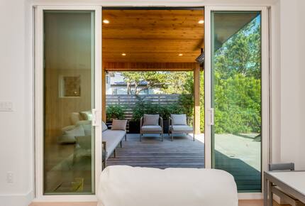 Bright Coastal Getaway Near the Ocean - Manzanita, Oregon