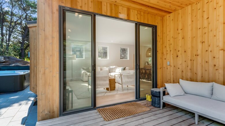 Bright Coastal Getaway Near the Ocean - Manzanita, Oregon