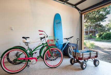 Bright Coastal Getaway Near the Ocean - Manzanita, Oregon