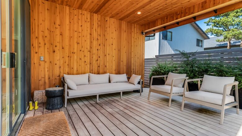 Bright Coastal Getaway Near the Ocean - Manzanita, Oregon