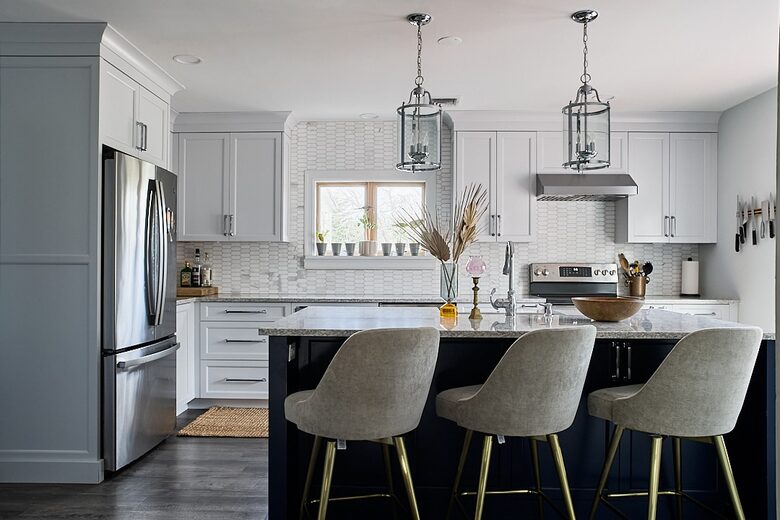 Newtown Court Getaway | Stylish Home for Families & Friends - Hampton Bays, New York