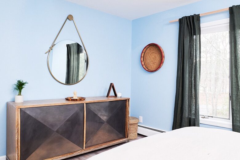 Newtown Court Getaway | Stylish Home for Families & Friends - Hampton Bays, New York