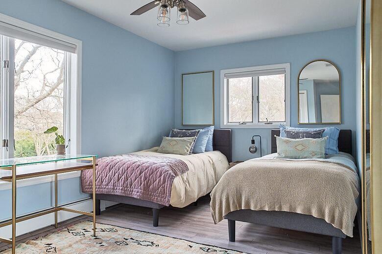 Newtown Court Getaway | Stylish Home for Families & Friends - Hampton Bays, New York