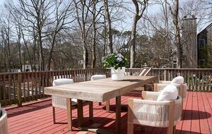 Newtown Court Getaway | Stylish Home for Families & Friends - Hampton Bays, New York