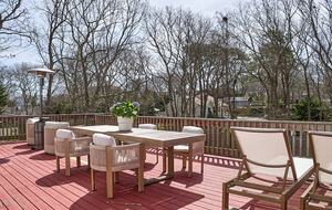 Newtown Court Getaway | Stylish Home for Families & Friends - Hampton Bays, New York