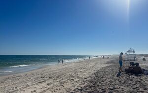 Newtown Court Getaway | Stylish Home for Families & Friends - Hampton Bays, New York