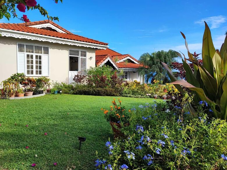 Oceanview Escape Near Bacolet Point Beaches - Bacolet Point, Scarborough, Trinidad and Tobago