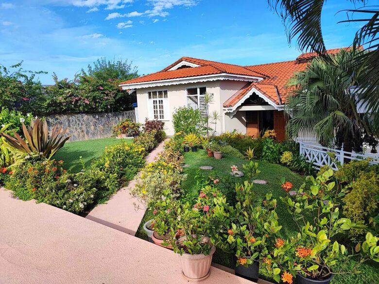 Oceanview Escape Near Bacolet Point Beaches - Bacolet Point, Scarborough, Trinidad and Tobago