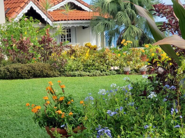 Oceanview Escape Near Bacolet Point Beaches - Bacolet Point, Scarborough, Trinidad and Tobago