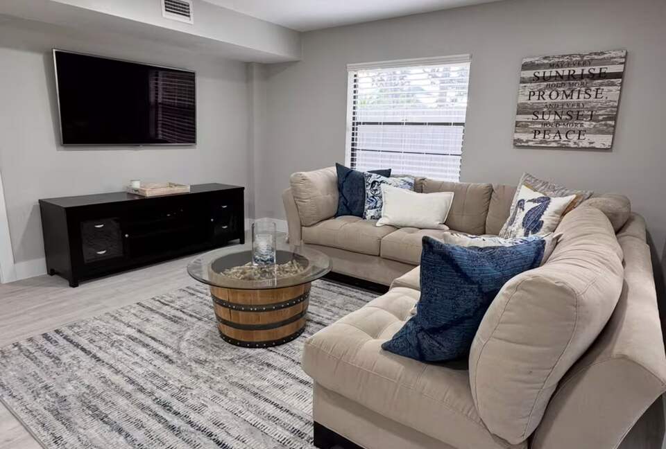 Sarasota Hideaway | 1 Mile from Siesta Key Beach & Village - Sarasota, Florida