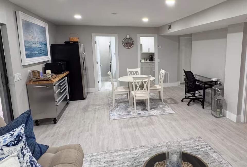 Sarasota Hideaway | 1 Mile from Siesta Key Beach & Village - Sarasota, Florida