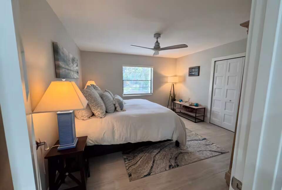 Sarasota Hideaway | 1 Mile from Siesta Key Beach & Village - Sarasota, Florida