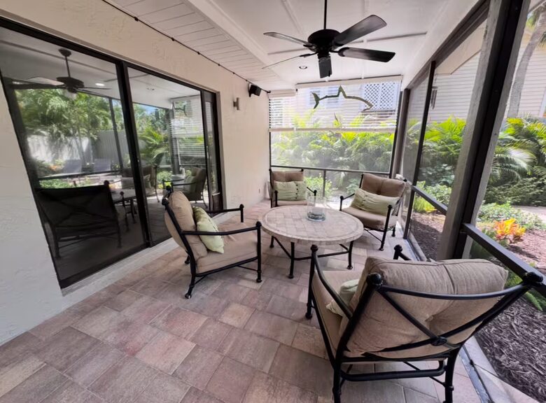 Sarasota Hideaway | 1 Mile from Siesta Key Beach & Village - Sarasota, Florida