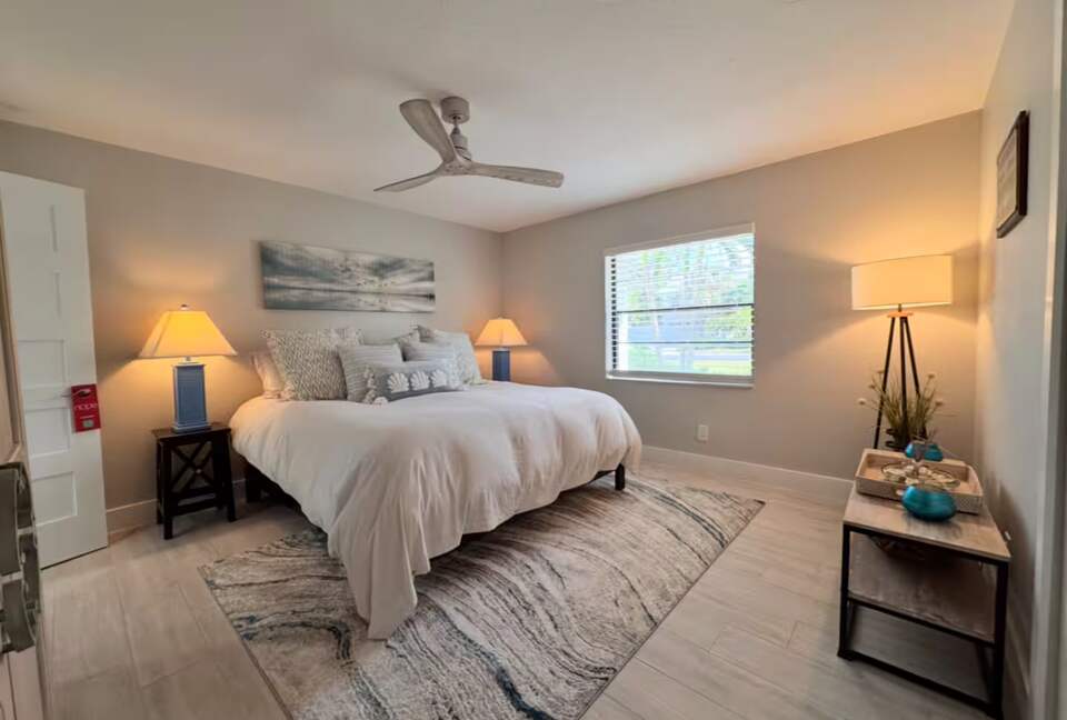 Sarasota Hideaway | 1 Mile from Siesta Key Beach & Village - Sarasota, Florida