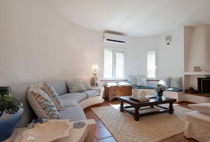 Villa Gioia, a Quiet Coastal Retreat Near Pula & Sardinia’s Famous Beaches - Fox 'e Sali-Monte Agumu, Italy