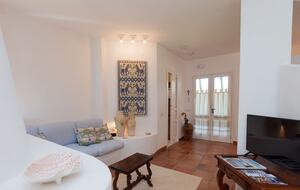 Villa Gioia, a Quiet Coastal Retreat Near Pula & Sardinia’s Famous Beaches - Fox 'e Sali-Monte Agumu, Italy