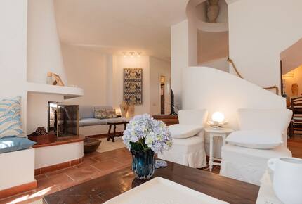 Villa Gioia, a Quiet Coastal Retreat Near Pula & Sardinia’s Famous Beaches - Fox 'e Sali-Monte Agumu, Italy