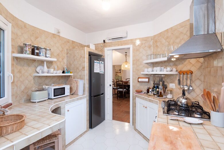 Villa Gioia, a Quiet Coastal Retreat Near Pula & Sardinia’s Famous Beaches - Fox 'e Sali-Monte Agumu, Italy