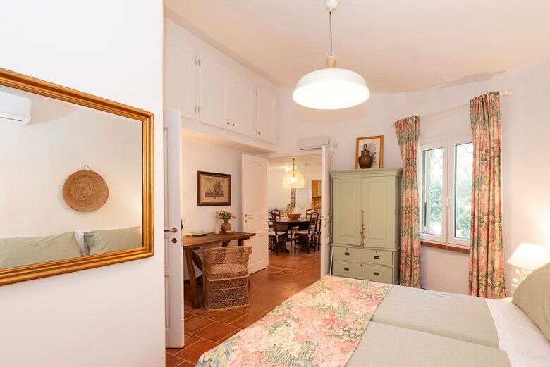 Villa Gioia, a Quiet Coastal Retreat Near Pula & Sardinia’s Famous Beaches - Fox 'e Sali-Monte Agumu, Italy