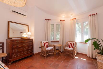 Villa Gioia, a Quiet Coastal Retreat Near Pula & Sardinia’s Famous Beaches - Fox 'e Sali-Monte Agumu, Italy