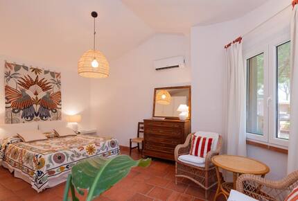 Villa Gioia, a Quiet Coastal Retreat Near Pula & Sardinia’s Famous Beaches - Fox 'e Sali-Monte Agumu, Italy