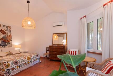 Villa Gioia, a Quiet Coastal Retreat Near Pula & Sardinia’s Famous Beaches - Fox 'e Sali-Monte Agumu, Italy
