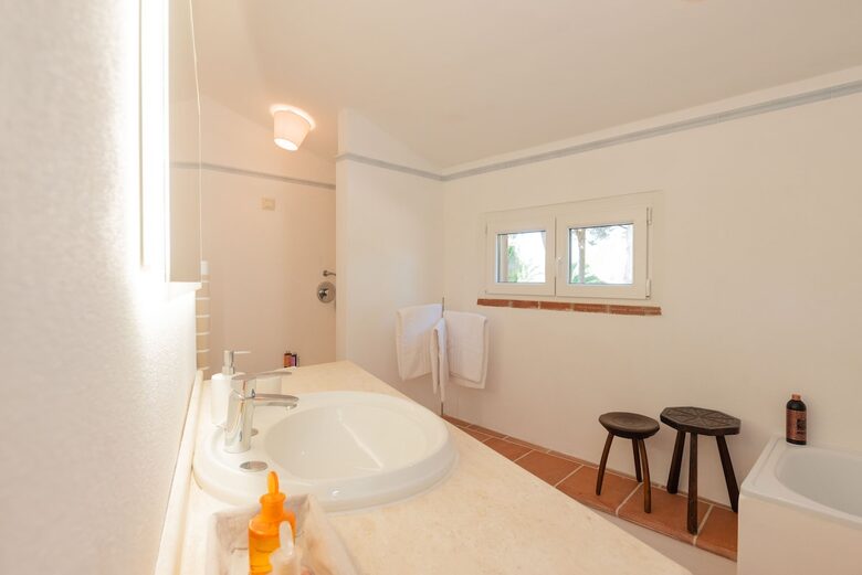 Villa Gioia, a Quiet Coastal Retreat Near Pula & Sardinia’s Famous Beaches - Fox 'e Sali-Monte Agumu, Italy