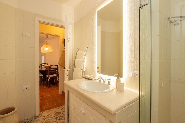 Villa Gioia, a Quiet Coastal Retreat Near Pula & Sardinia’s Famous Beaches - Fox 'e Sali-Monte Agumu, Italy