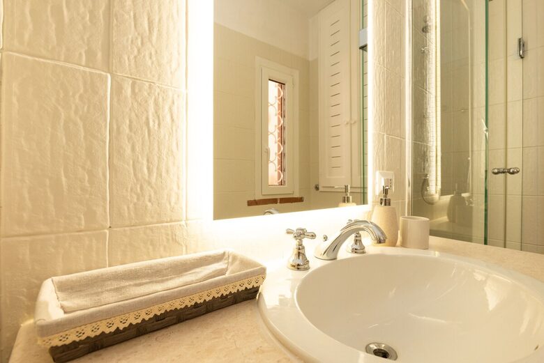 Villa Gioia, a Quiet Coastal Retreat Near Pula & Sardinia’s Famous Beaches - Fox 'e Sali-Monte Agumu, Italy