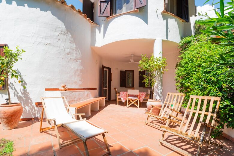 Villa Gioia, a Quiet Coastal Retreat Near Pula & Sardinia’s Famous Beaches - Fox 'e Sali-Monte Agumu, Italy