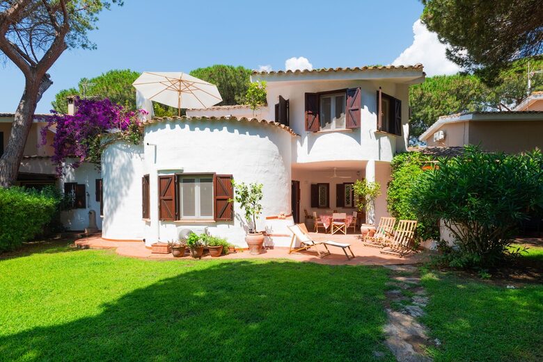 Villa Gioia, a Quiet Coastal Retreat Near Pula & Sardinia’s Famous Beaches - Fox 'e Sali-Monte Agumu, Italy