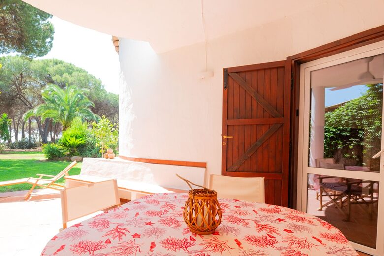 Villa Gioia, a Quiet Coastal Retreat Near Pula & Sardinia’s Famous Beaches - Fox 'e Sali-Monte Agumu, Italy